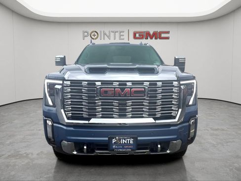 Used 2024 GMC Sierra 2500 Denali w/ Denali Reserve Package AWD/4WD image 11