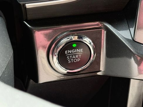 Certified 2022 Ford F150 XLT w/ Equipment Group 302A High image 36