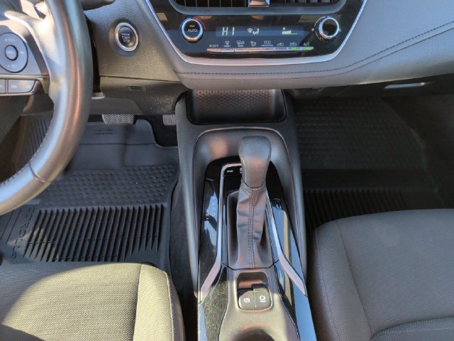 Used 2022 Toyota Corolla SE w/ SE Premium Package FWD image 21