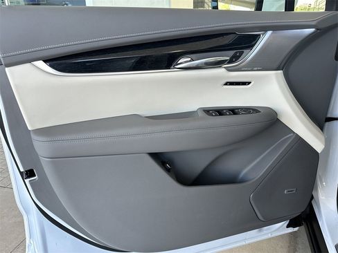 New 2025 Cadillac XT6 Premium Luxury w/ Technology Package image 7