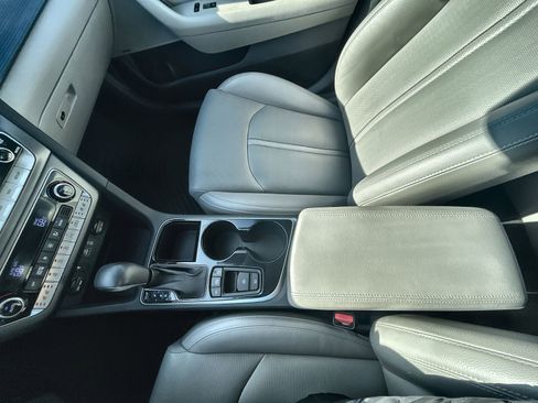 Used 2019 Hyundai Sonata Limited image 25