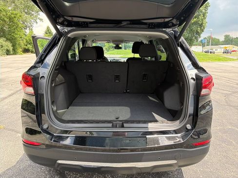 Used 2024 Chevrolet Equinox LT FWD image 27