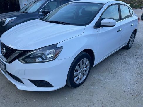 Used 2018 Nissan Sentra S FWD image 5