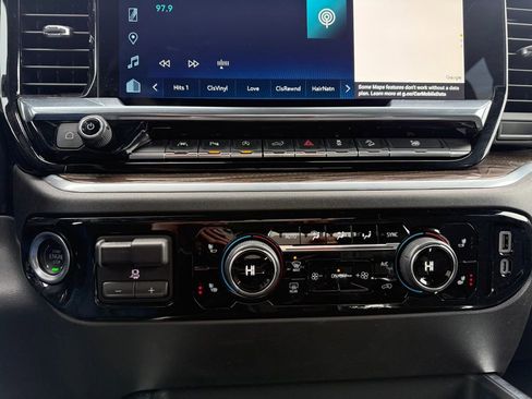 Used 2024 Chevrolet Silverado 1500 RST w/ Convenience Package II image 15