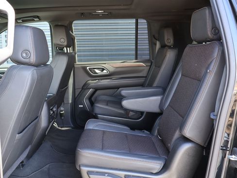 Used 2021 Chevrolet Suburban High Country w/ Premium Package AWD/4WD image 24