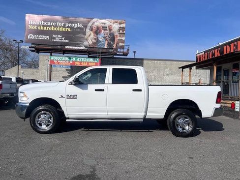 Used 2013 RAM 2500 Tradesman w/ Chrome Appearance Group image 4