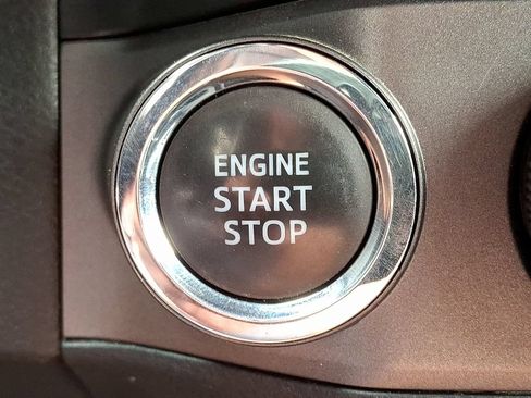 Used 2022 Toyota Tacoma TRD Off-Road w/ TRD Premium Off Road Package AWD/4WD image 25