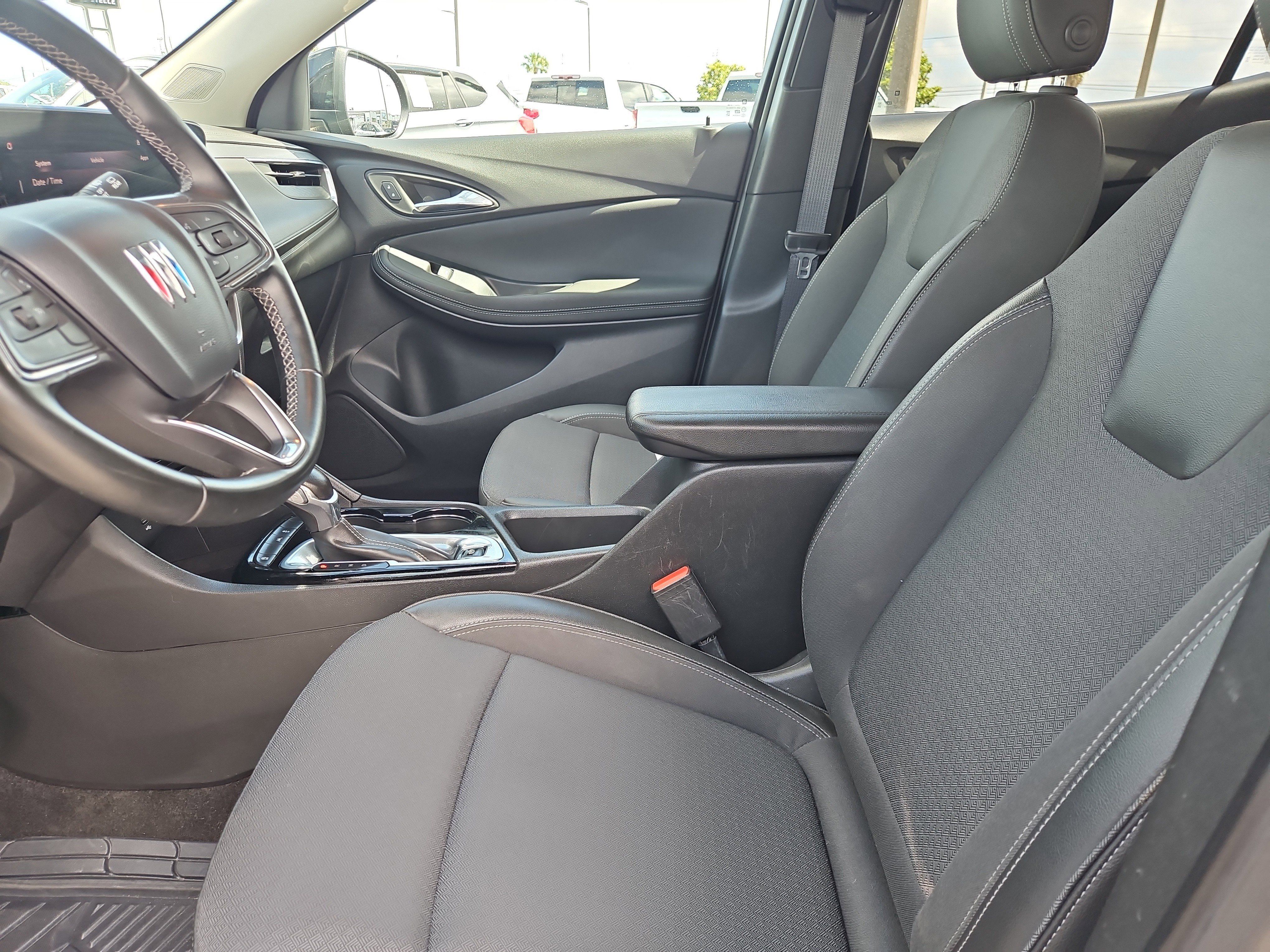 Certified 2024 Buick Encore GX Preferred FWD image 14
