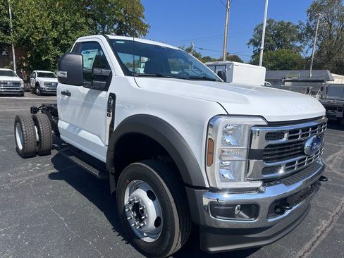 New 2026 Ford F550 4x4 Regular Cab Super Duty image 3
