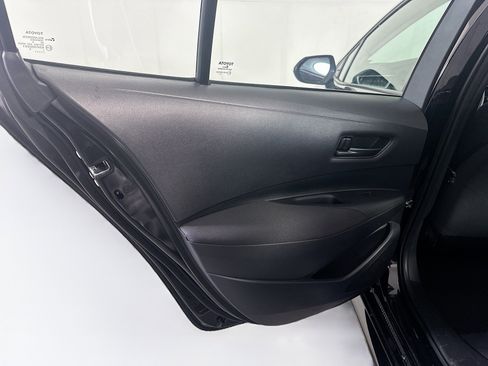 Used 2025 Toyota Corolla LE image 26