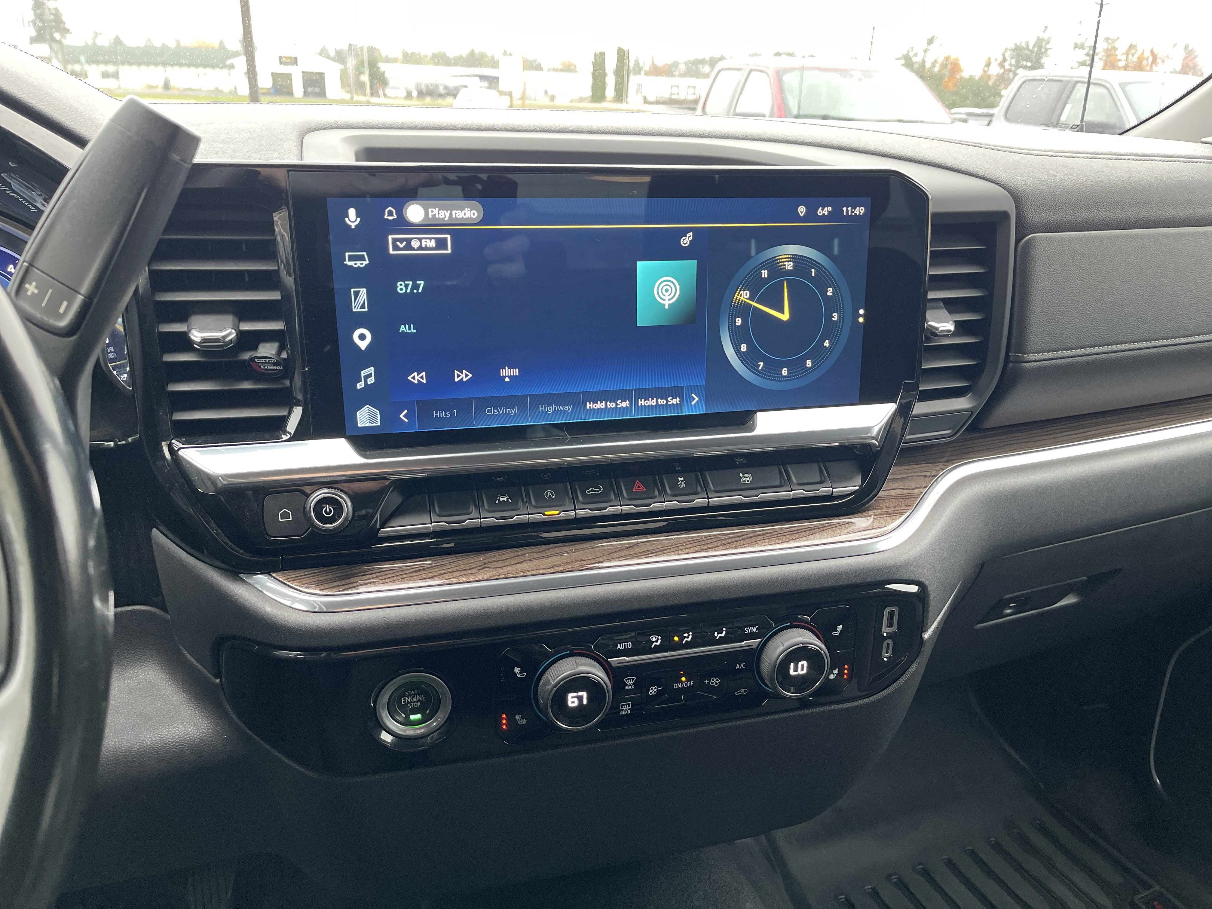 Used 2023 Chevrolet Silverado 1500 LT AWD/4WD image 14