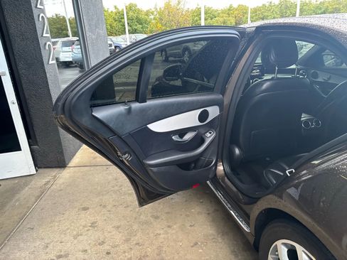 Used 2018 Mercedes-Benz C 300 Sedan image 10