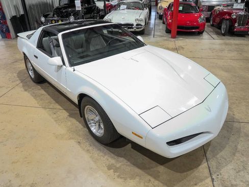 Used 1991 Pontiac Firebird Formula image 14