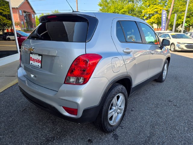 Used 2020 Chevrolet Trax LS FWD image 33