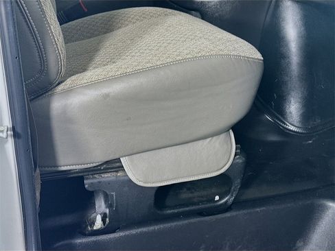 Used 2021 Chevrolet Express 2500 w/ Driver Convenience Package image 23