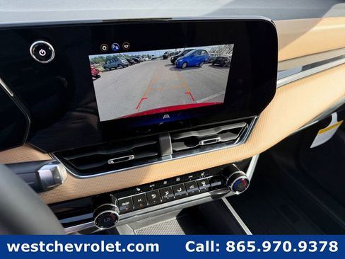 New 2026 Chevrolet Equinox ACTIV w/ LPO, Floor Liner Package AWD/4WD image 19