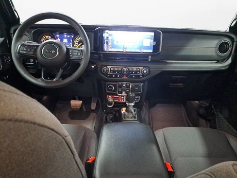 Used 2024 Jeep Wrangler Unlimited Rubicon w/ XTREMEE 35" Tire Package image 10