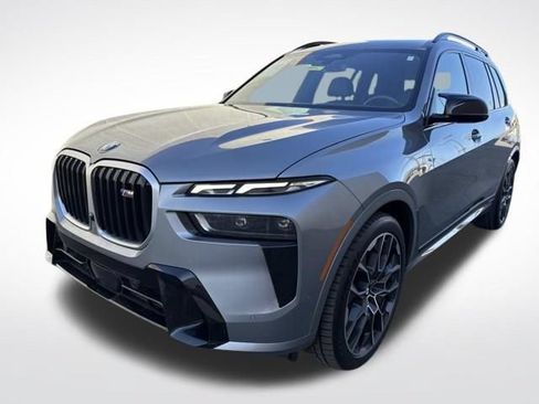 Used 2024 BMW X7 M60i w/ Executive Package AWD/4WD image 3