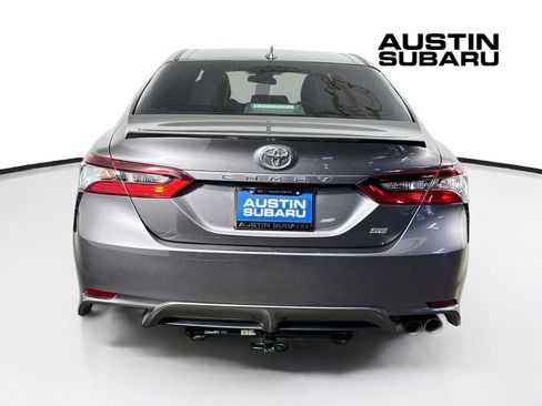 Used 2022 Toyota Camry SE FWD image 6