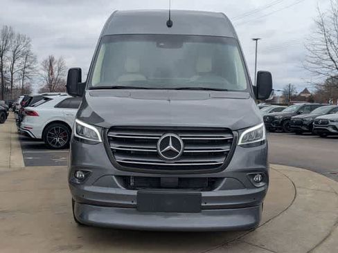 Used 2024 Mercedes-Benz Sprinter 3500 image 4