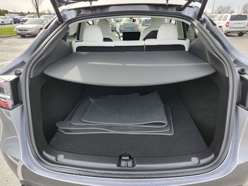 Used 2024 Tesla Model Y Long Range image 23