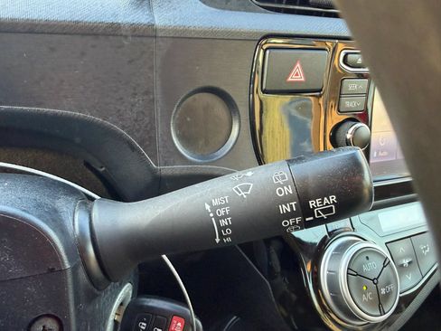Used 2015 Toyota Prius C One FWD image 21