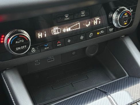 New 2025 Mitsubishi Outlander SEL Black Edition image 16