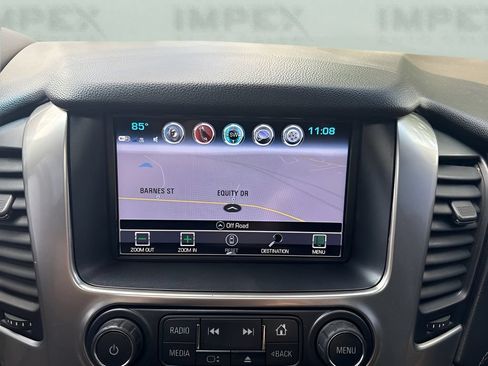 Used 2018 Chevrolet Suburban Premier AWD/4WD image 25