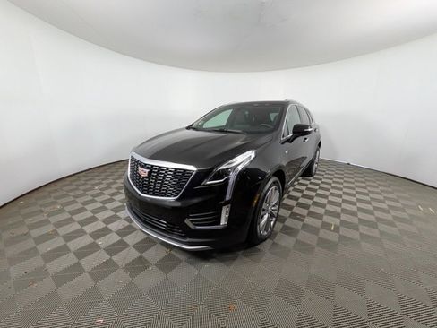 Certified 2025 Cadillac XT5 Premium Luxury w/ LPO, Floor Liner Package image 30
