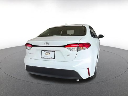 Used 2025 Toyota Corolla LE FWD image 12