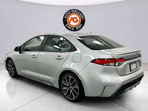 Used 2022 Toyota Corolla SE image 5