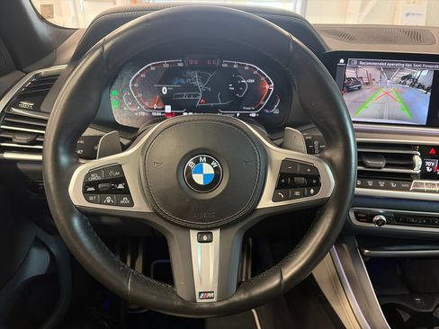 Used 2022 BMW X5 xDrive40i w/ M Sport Package AWD/4WD image 17