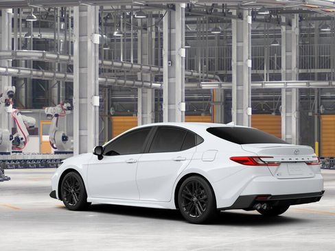 New 2025 Toyota Camry SE image 6