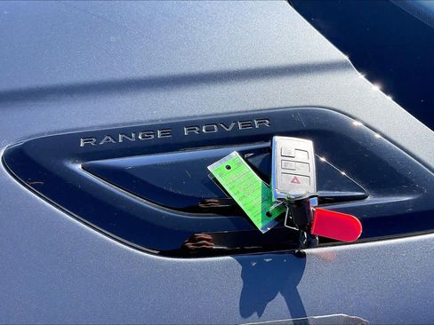 Used 2019 Land Rover Range Rover Sport HSE Dynamic image 15