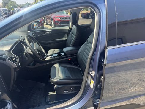 Used 2018 Ford Edge SEL w/ Equipment Group 201A AWD/4WD image 7