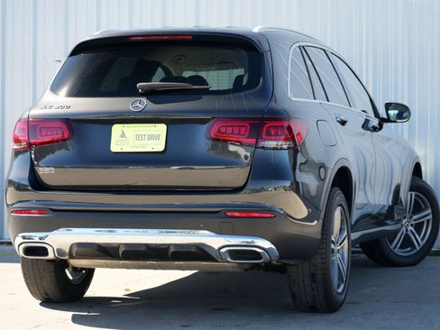 Used 2022 Mercedes-Benz GLC 300 image 4