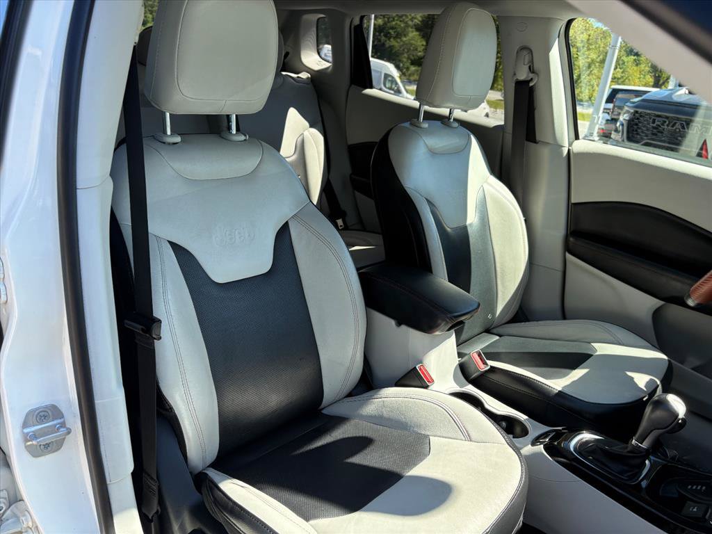 Used 2019 Jeep Compass Limited AWD/4WD image 18