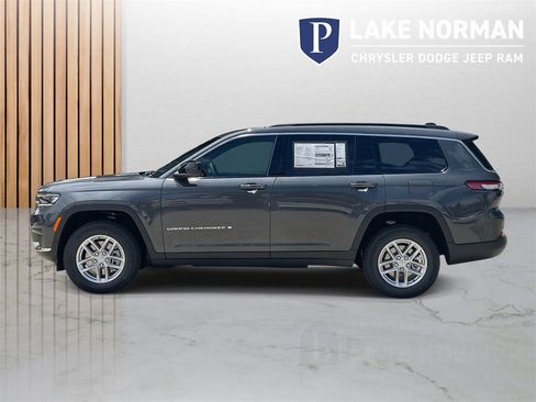 New 2025 Jeep Grand Cherokee L Laredo image 4