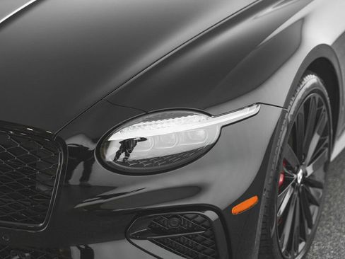 Used 2025 Bentley Continental GT Speed image 16