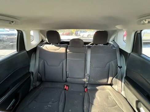 Used 2018 Jeep Compass Sport w/ Tech Group image 13