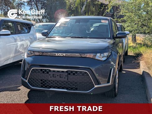 Certified 2025 Kia Soul LX image 1