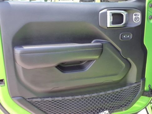 Used 2018 Jeep Wrangler Unlimited Sport S AWD/4WD image 22