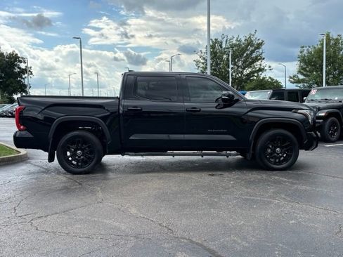 Used 2024 Toyota Tundra Limited AWD/4WD image 17