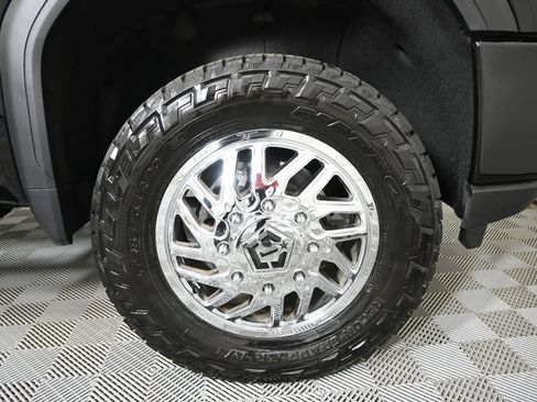 Used 2023 GMC Sierra 3500 Denali w/ Denali Ultimate Package AWD/4WD image 12