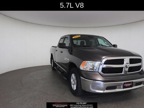 Used 2019 RAM 1500 Classic SLT AWD/4WD image 29