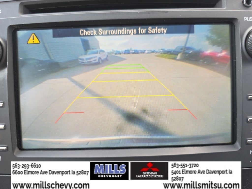 Used 2017 Chevrolet Traverse LT FWD image 12