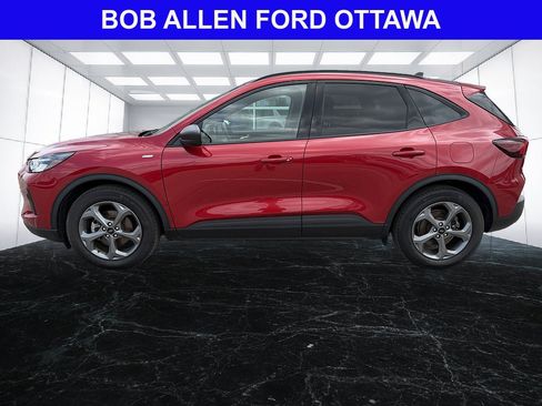 Used 2025 Ford Escape ST-Line w/ Equipment Group 301A FWD image 2
