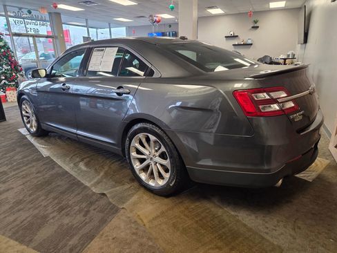 Used 2016 Ford Taurus Limited w/ Equipment Group 301A image 7