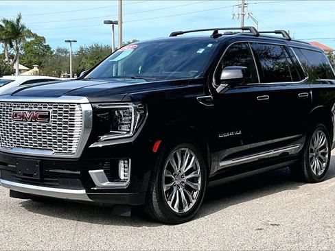Used 2021 GMC Yukon Denali w/ Denali Ultimate Package image 9