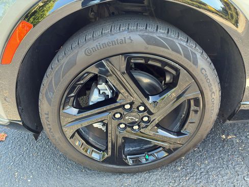 Used 2024 Chevrolet Equinox EV RS FWD image 11